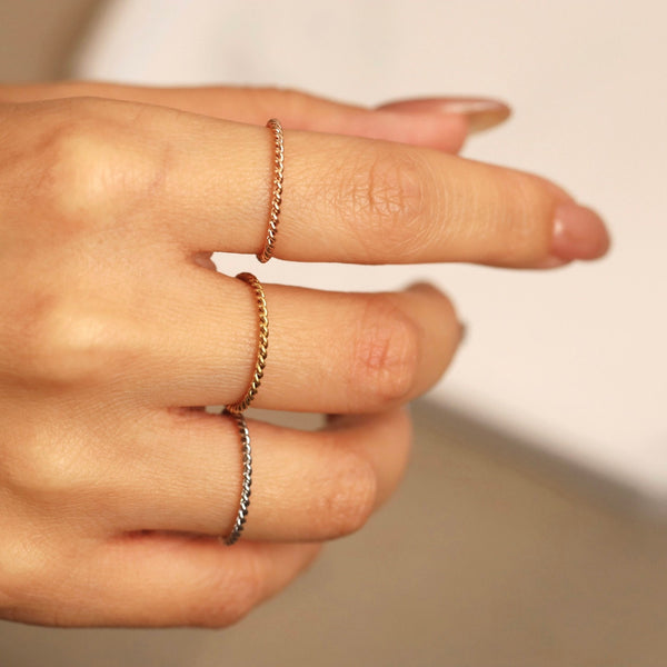 Twisted Rope Gold Ring Band