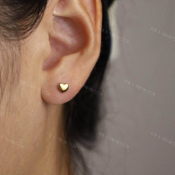 Golden Heart Flat Back Stud | 16G