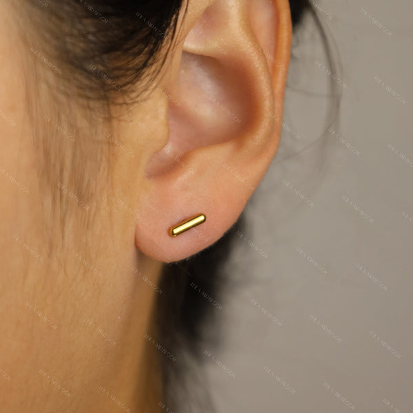 Bar Flat Back Stud Earring | 16G
